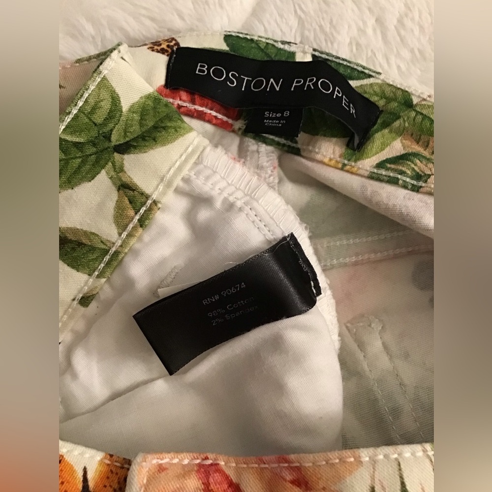 Boston Proper Leaf Print Pants - Green and White - Picture 3 of 7
